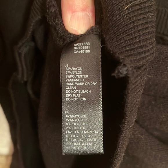 Twenty One, short sleeve button down sweater, PM,rayon/nylon/polyester/spandex. - Picture 4 of 5